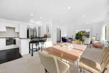 2/18 Mission View Drive, Northpark