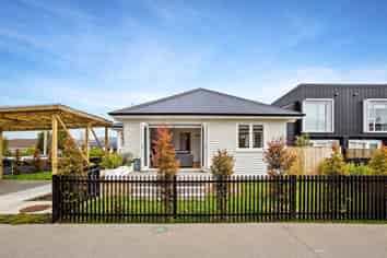 1/20 James Laurie Street, Henderson