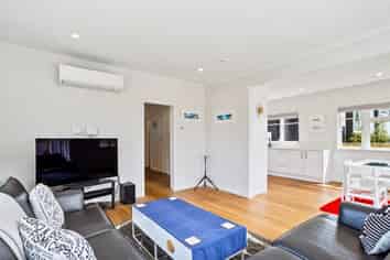 1/20 James Laurie Street, Henderson