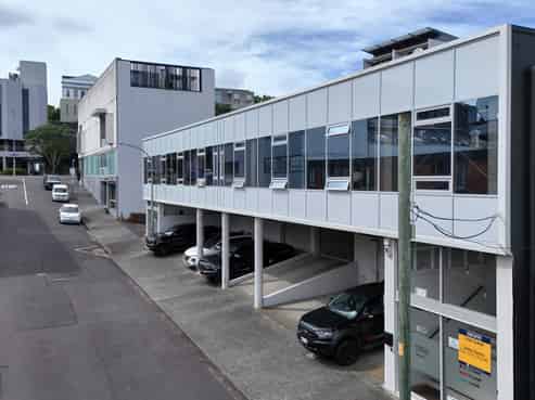 Scarce Newton Character Office & Warehouse | 772sqm
