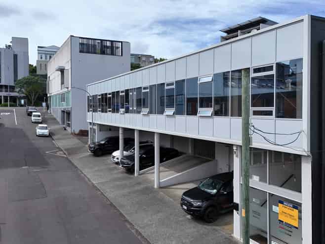 Scarce Newton Character Office & Warehouse | 772sqm