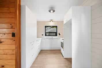 47b Winstone Avenue, Chartwell