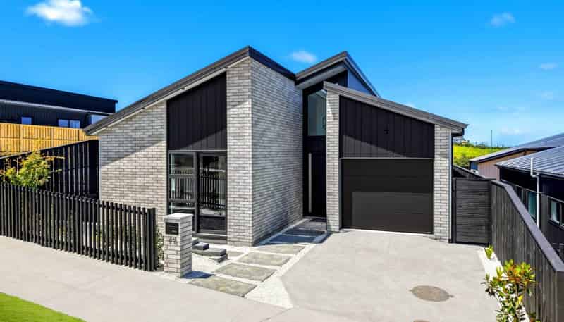 76 Huanui Drive, Orewa