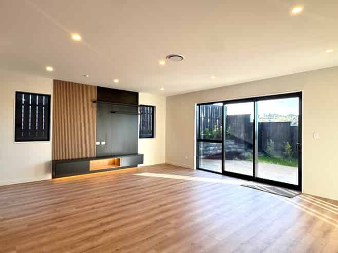76 Huanui Drive, Orewa
