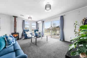 156 California Drive Totara Park, Upper Hutt