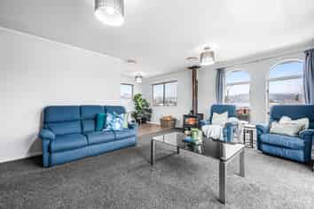 156 California Drive Totara Park, Upper Hutt