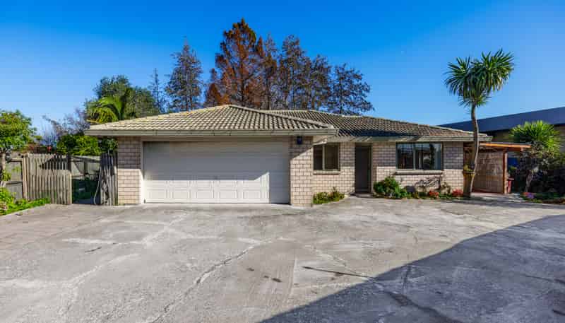 14 Scotts Field Drive, Takanini