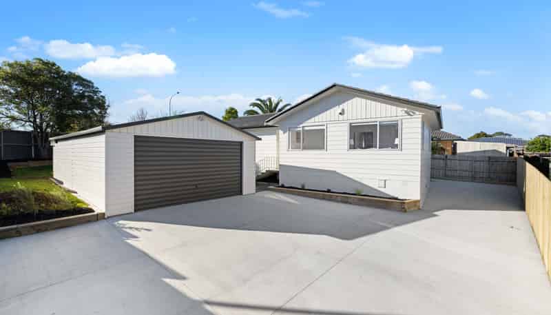 135 Hyperion Drive, Randwick Park