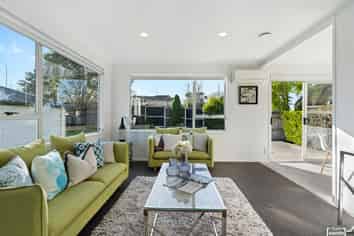 135 Hyperion Drive, Randwick Park