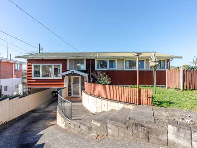 54 Acacia Crescent, Glenview