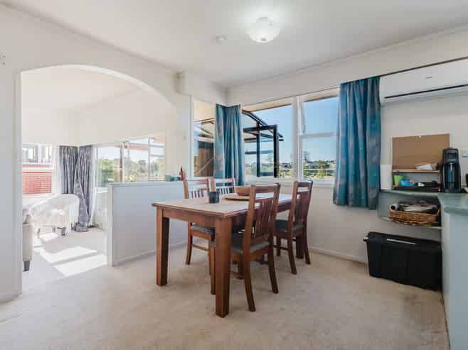 54 Acacia Crescent, Glenview