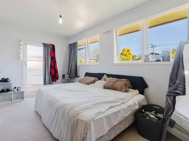 54 Acacia Crescent, Glenview