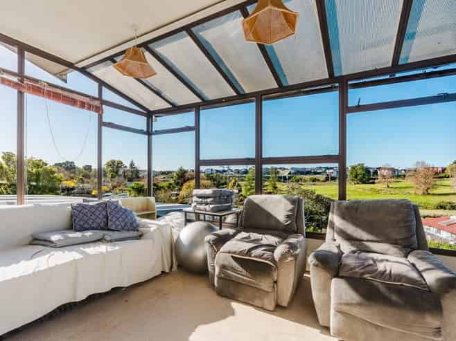 54 Acacia Crescent, Glenview