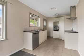 51 Tirimoana Road, Te Atatu South