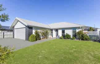 15 Midlane Crescent, Richmond