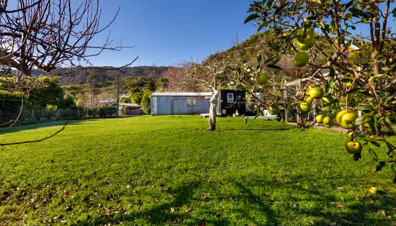 10 Phillips Road, Ngakuta Bay