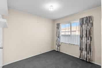 1/172 Sawyers Arms Road, Bishopdale