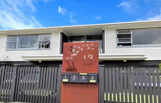 2/13 First Avenue, Avenues