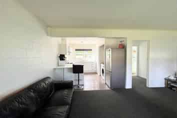 2/13 First Avenue, Avenues