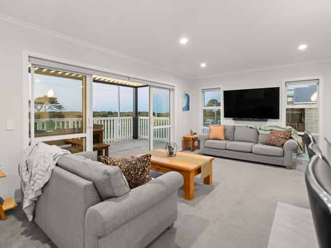 856A Papamoa Beach Road, Papamoa