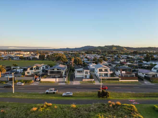 856A Papamoa Beach Road, Papamoa