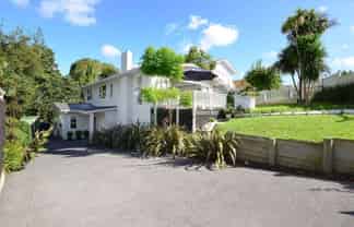 29 Marina Road, Torbay