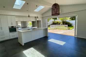 29 Marina Road, Torbay