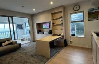 207/87 Marine Parade , North New Brighton