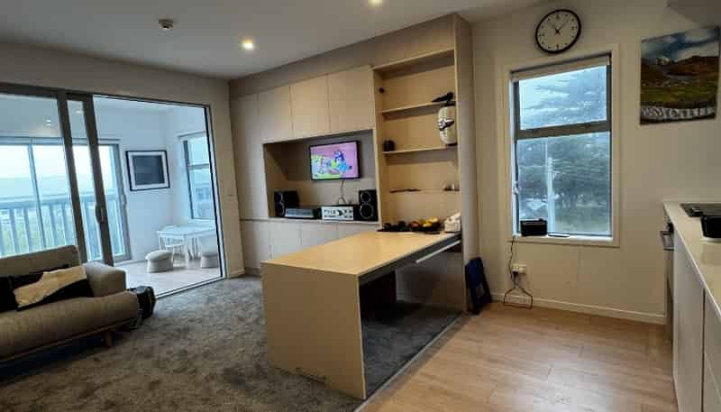 207/87 Marine Parade , North New Brighton
