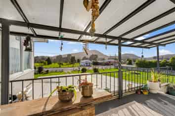 23/25 Gorge Road, Clinton and Surrounds