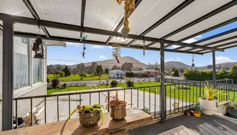 23/25 Gorge Road, Clinton and Surrounds