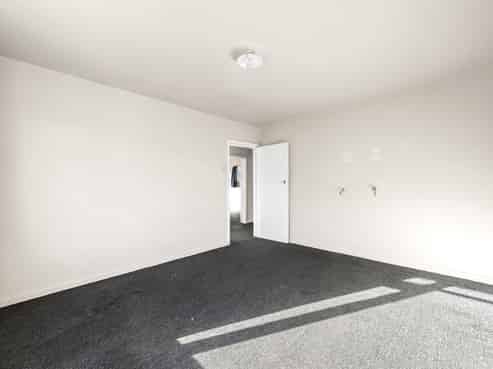 Three bedrooms on 615sqm in Industrial Heavy Zone