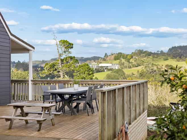 8 Redmount Place, Red Hill