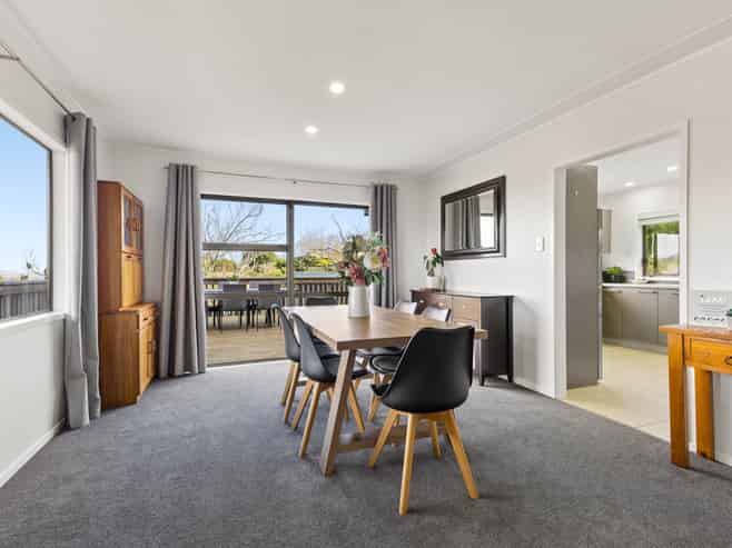 8 Redmount Place, Red Hill