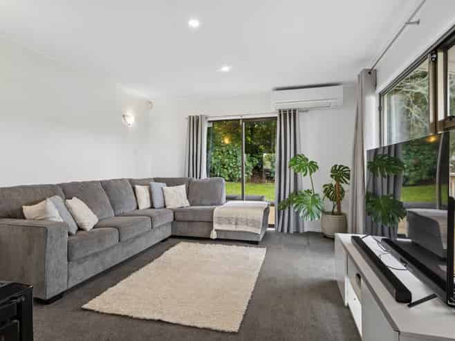 8 Redmount Place, Red Hill