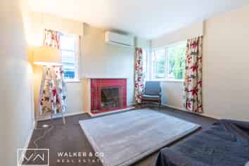 12 Field Street, Silverstream