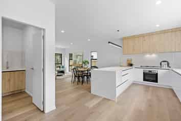 5 Pihipihi Way, Crofton Downs