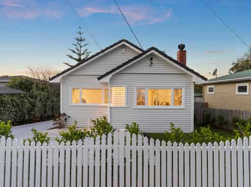 52 Beach Haven Road, Beach Haven