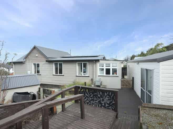 25 Dahlstrom Grove, Kelvin Grove