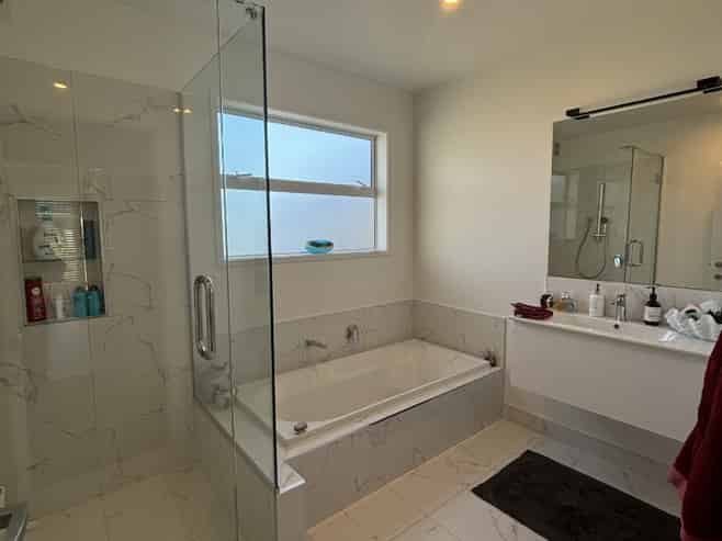 5 Waianiwa Dell, Wharewaka