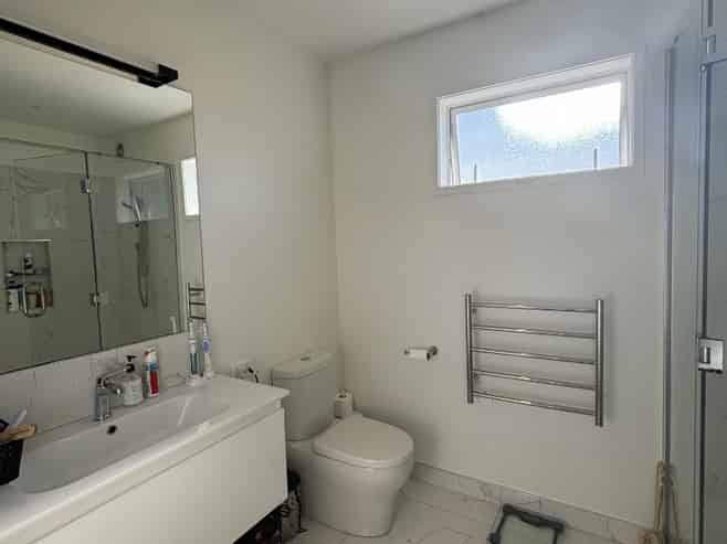 5 Waianiwa Dell, Wharewaka