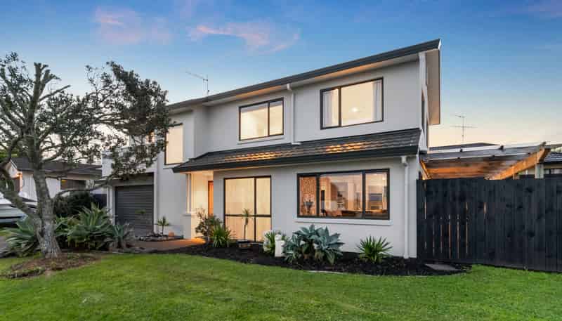 12 Coventry Way, Long Bay