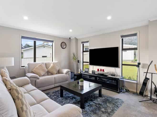 7 Duke Street, Riverhead