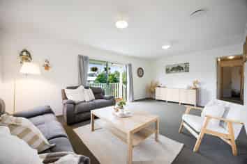85b Fairclough Road, Beach Haven