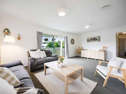 85b Fairclough Road, Beach Haven