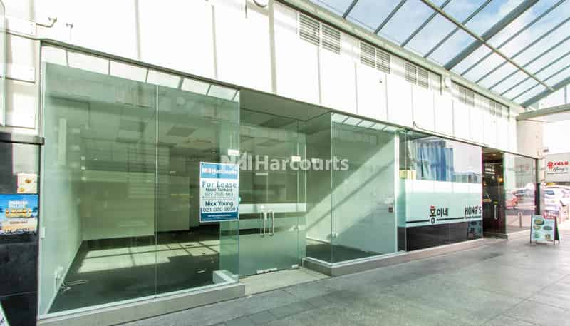 Shop 4/62-78 Hurstmere Road, Takapuna