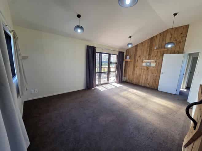 212C Holland Road, Newstead