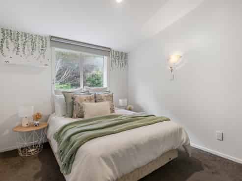 20/125 Queens Drive, Lyall Bay