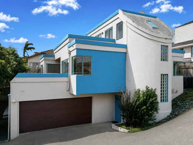 2/38 Gulf View Road, Murrays Bay