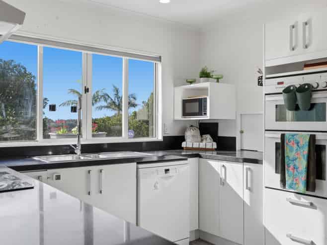 27 Westminster Gardens, Unsworth Heights